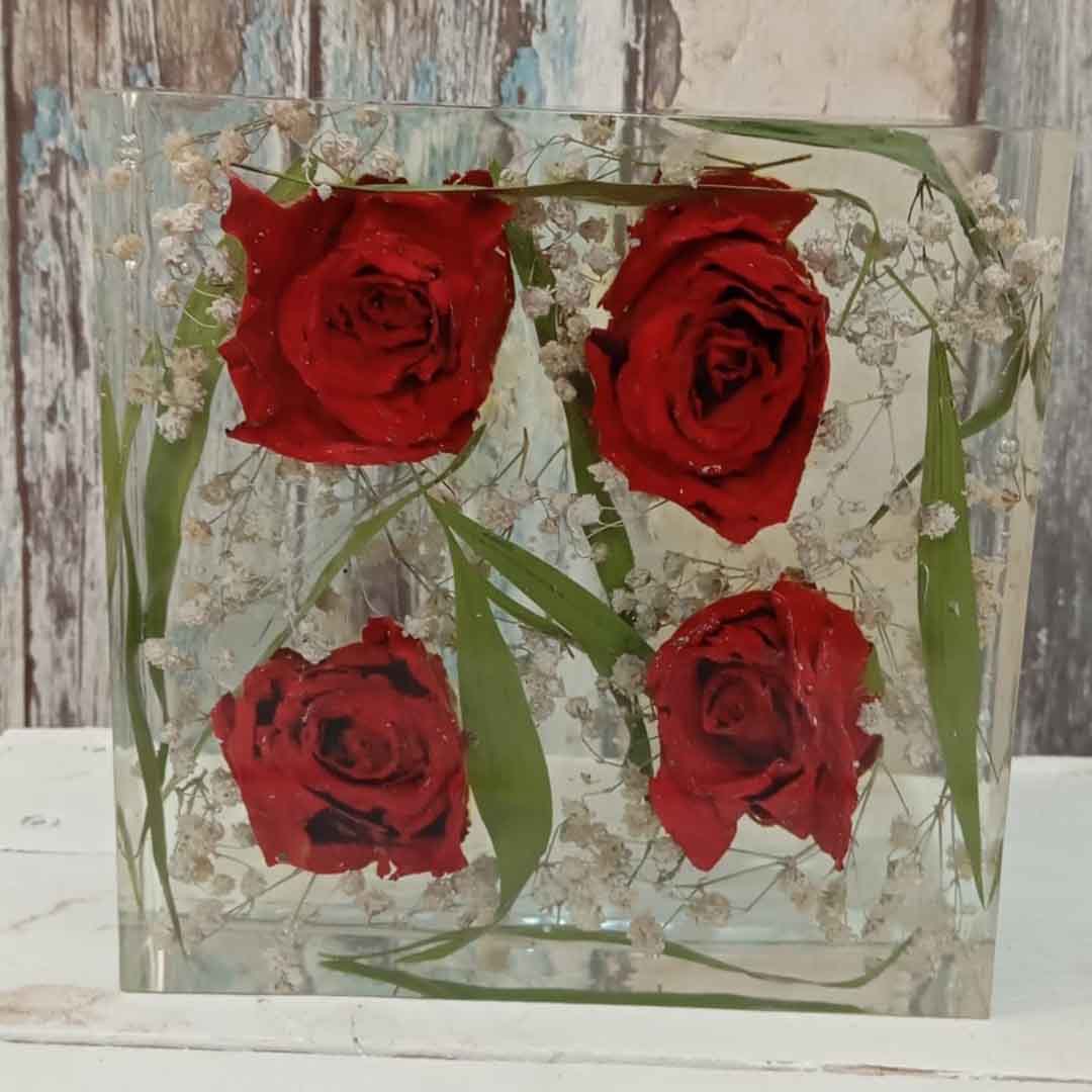 Secado de Flores en Resina Epoxi